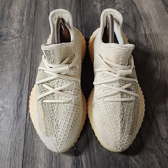 Adidas Yeezy Boost 350 V2 Light Sneakers Size 7.5 Men's 9 Womens - Picture 6 of 7
